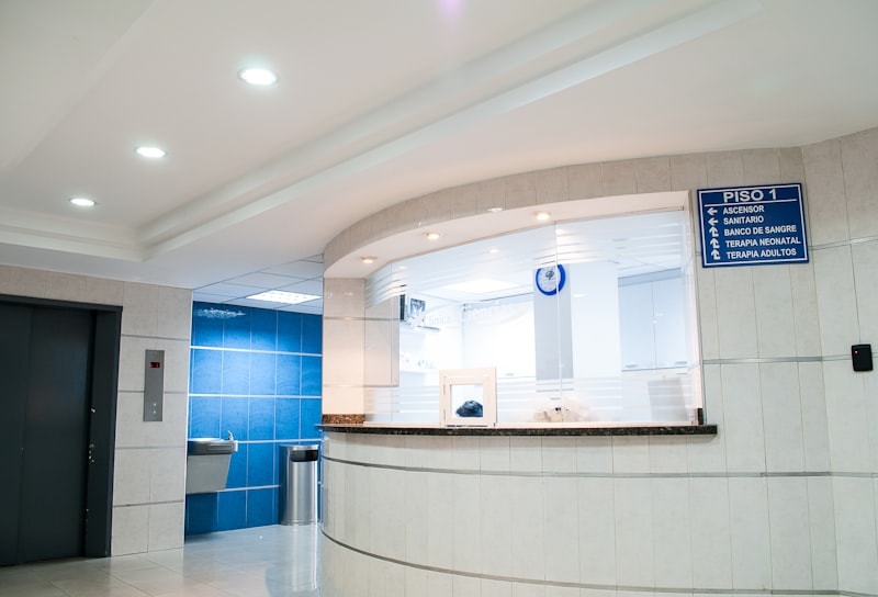 Ingresso e reception di una struttura sanitaria